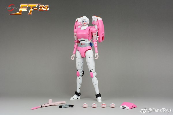 FansToys FT 24 Rouge Color Photos Of MP Alike Unofficial Arcee 04 (4 of 9)